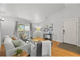 Photo #6: 23508340 Listing 