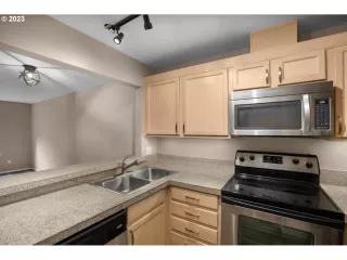 Photo #1: 23508413 Listing 