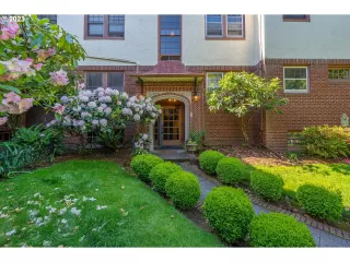 Photo #1: 23508573 Listing