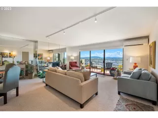 Photo #1: 23509663 Listing