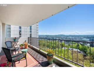 Photo #6: 23509663 Listing