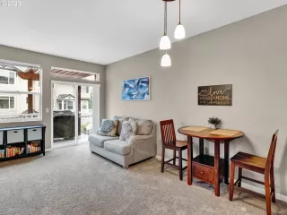 Photo #6: 23509733 Listing 