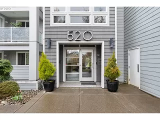 Photo #2: 23509780 Listing 