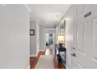 Photo #4: 23509780 Listing 