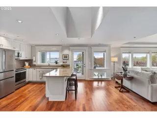 Photo #5: 23509780 Listing 