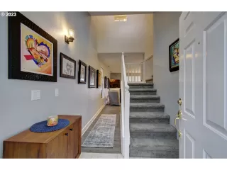 Photo #4: 23509852 Listing