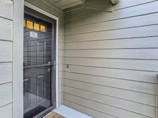 Photo #2: 23510473 Listing