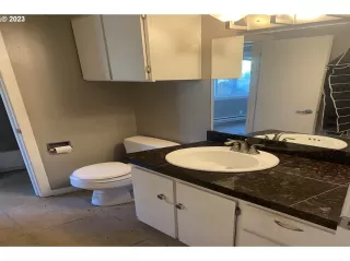 Photo #4: 23512505 Listing 