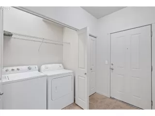 Photo #3: 23512602 Listing 