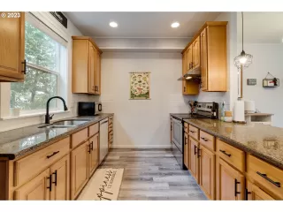 Photo #3: 23514273 Listing