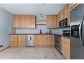 Photo #6: 23514878 Listing 