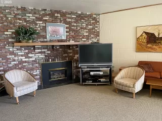Photo #4: 23514927 Listing 