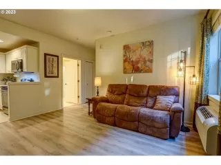 Photo #4: 23515849 Listing 