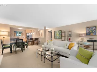 Photo #3: 23517026 Listing 