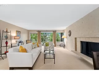 Photo #5: 23517026 Listing 