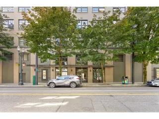 Photo #1: 23517229 Listing