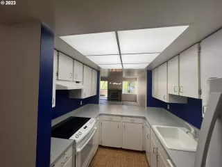 Photo #3: 23519551 Listing