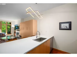 Photo #1: 23521878 Listing