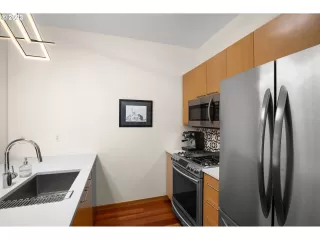 Photo #2: 23521878 Listing