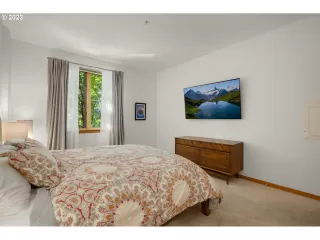 Photo #4: 23521878 Listing