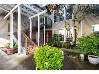 Photo #2: 23522006 Listing