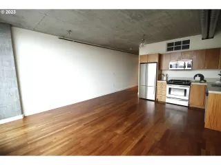 Photo #3: 23522187 Listing 