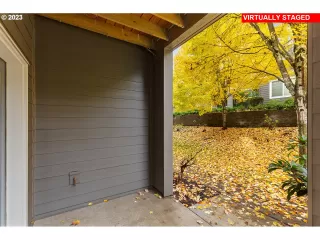 Photo #5: 23522584 Listing