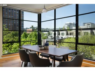 Photo #5: 23523070 Listing 