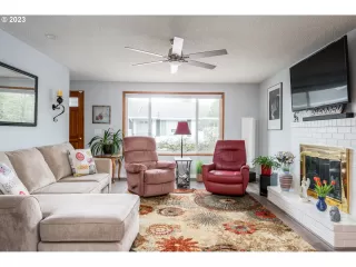 Photo #1: 23523770 Listing