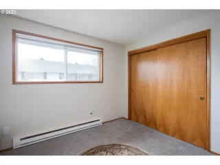 Photo #3: 23523770 Listing