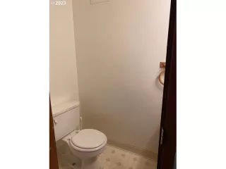 Photo #3: 23524062 Listing