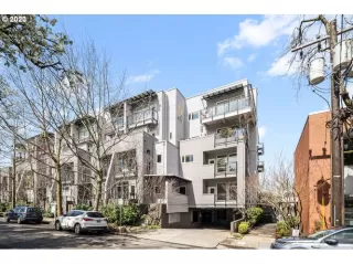 Click for more information on MLS # 23525063 : 2327 NW NORTHRUP ST 20 More Details about MLS # 23525063 : 2327 NW NORTHRUP ST 20