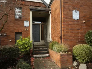 Photo #1: 23527907 Listing