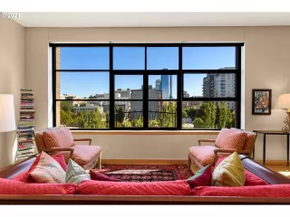 Photo #4: 23528230 Listing