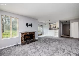 Photo #6: 23528594 Listing 