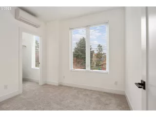 Photo #1: 23528997 Listing