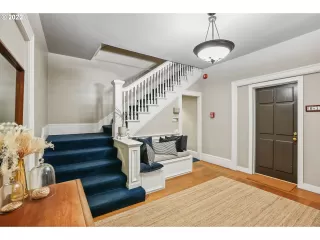 Photo #3: 23529997 Listing