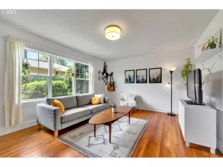 Photo #3: 23530365 Listing 