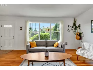 Photo #6: 23530365 Listing 