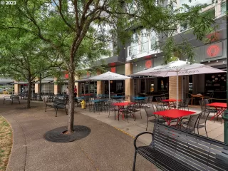 Photo #5: 23530411 Listing