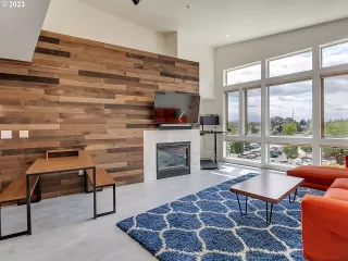 Photo #6: 23530411 Listing