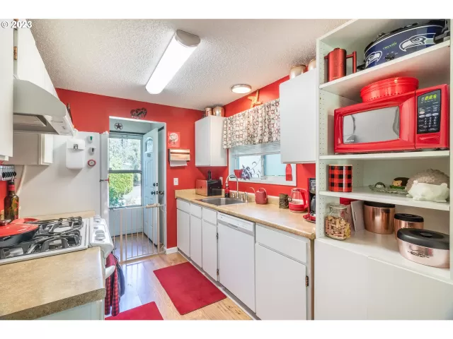 MLS: 23530518 Condo For Sale