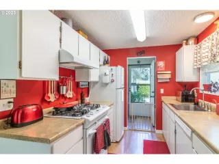 Photo #1: 23530518 Listing 