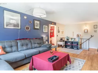 Photo #5: 23530518 Listing 