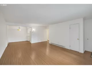 Photo #2: 23530874 Listing 