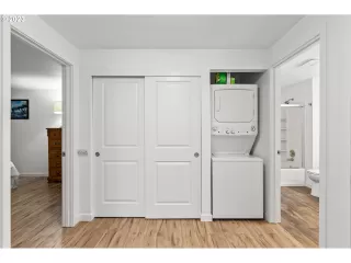 Photo #4: 23531573 Listing 