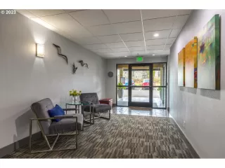 Photo #4: 23531618 Listing 