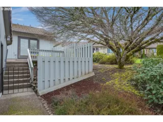 Photo #2: 23532034 Listing 