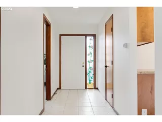 Photo #5: 23532034 Listing 