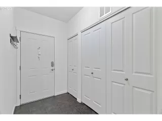 Photo #2: 23532857 Listing 